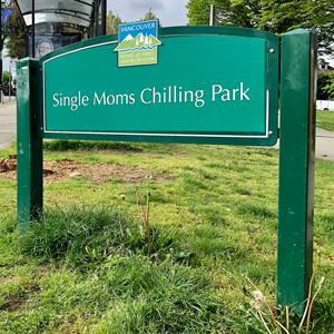 Single Moms Chilling Park